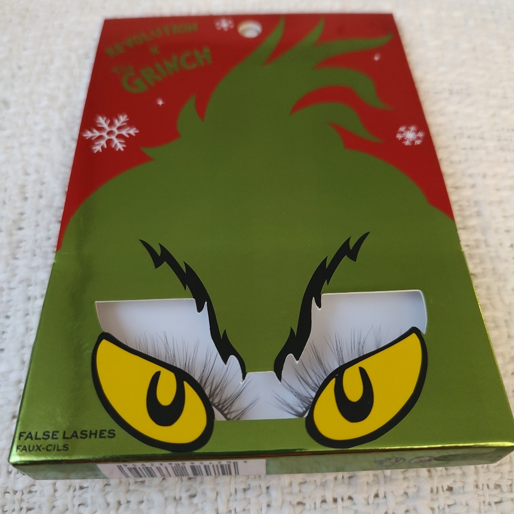 REVOLUTION X THE GRINCH Eye Lashes New